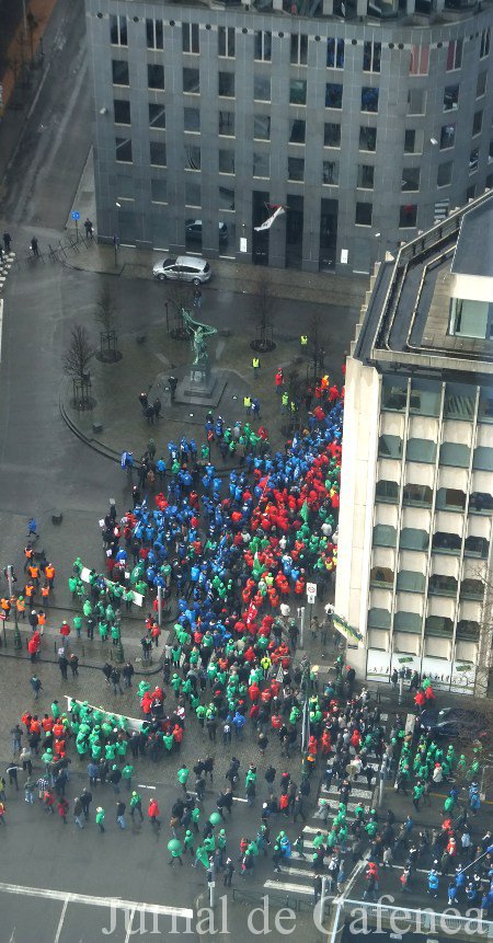 Demonstranti la Ministerul Finantelor Bruxelles