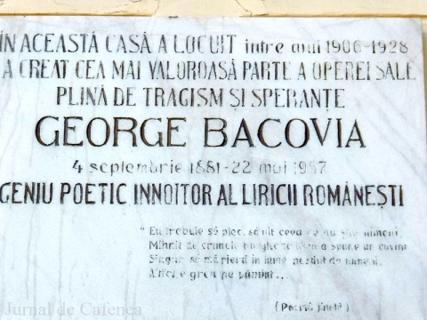 Placa de marmura cu Poema Finala de pe casa memoriala a poetului George Bacovia